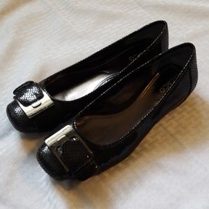Liz & Co. Snakeskin style black flats 8